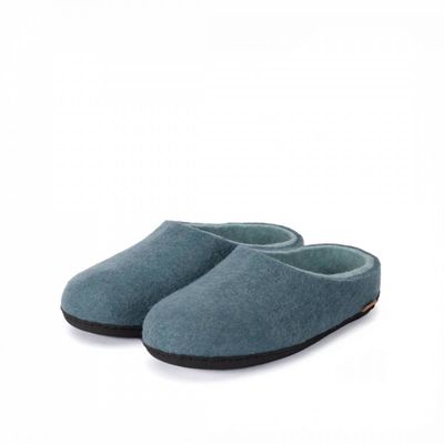 Tova Slippers Barn