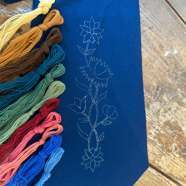 Hovedbilde Slips materialpakke, Nordlandsbunad.